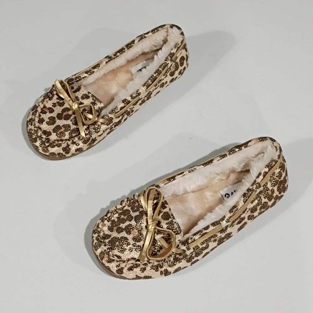 NWNT Airwalk Gold Leopard Girls Flats/Loafers Size 1